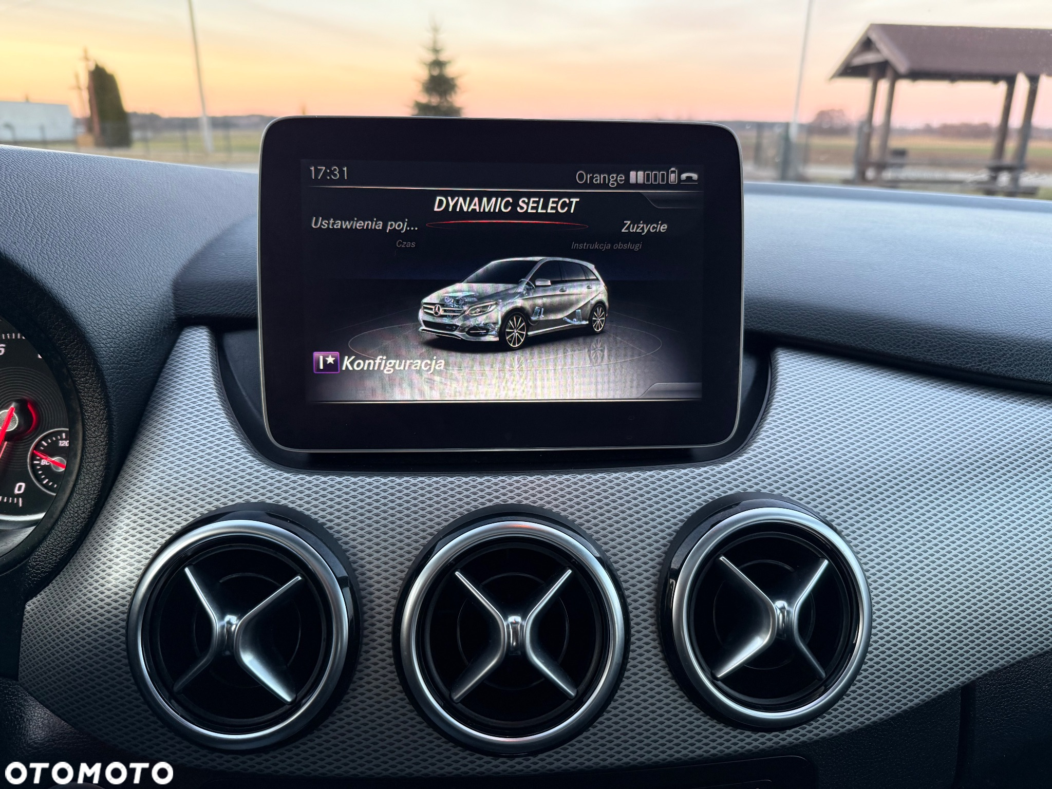 Mercedes-Benz Klasa B 250 4-Matic - 26