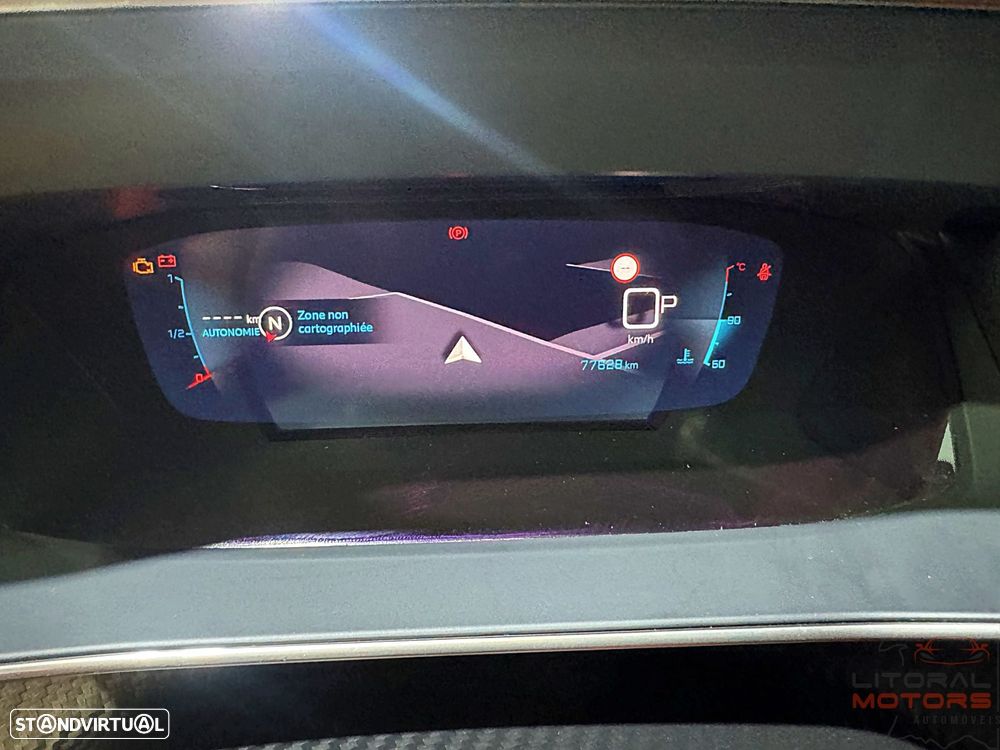 Peugeot 2008 1.2 PureTech GT EAT8 - 28