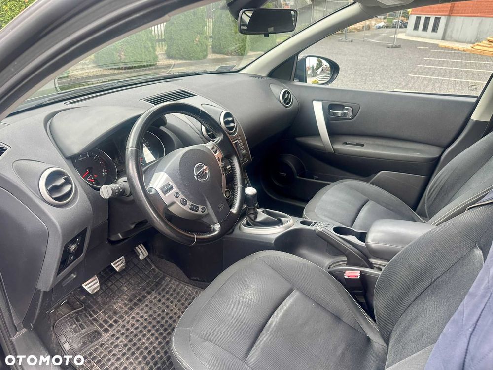 Nissan Qashqai+2 - 6