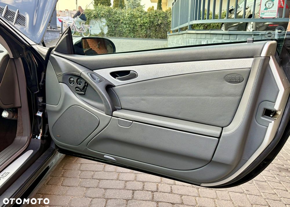 Mercedes-Benz SL - 21