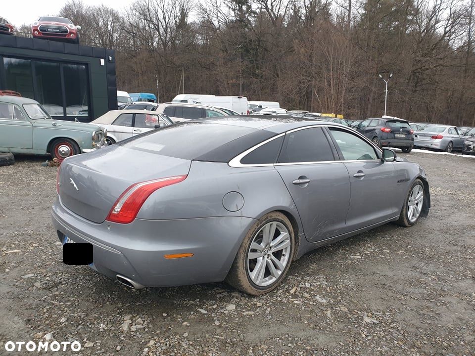 Jaguar XJ 3.0 D V6 Luxury - 1