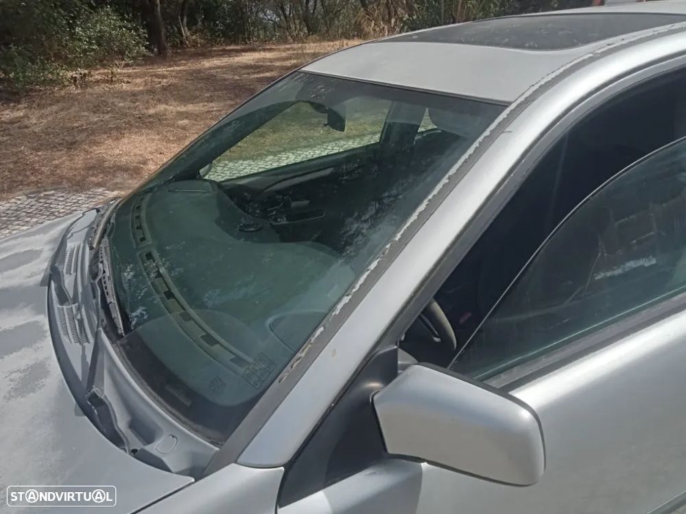 Volvo V40 1.6 - 17