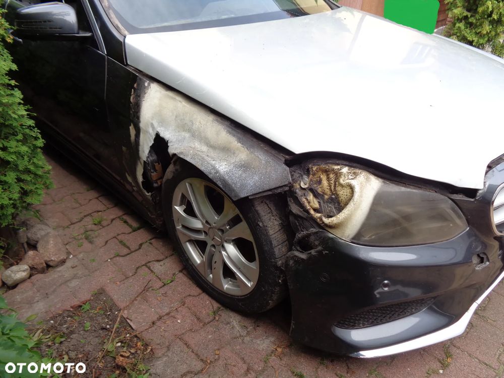 Mercedes-Benz Klasa E 300 BlueTEC 7G-TRONIC Elegance - 4