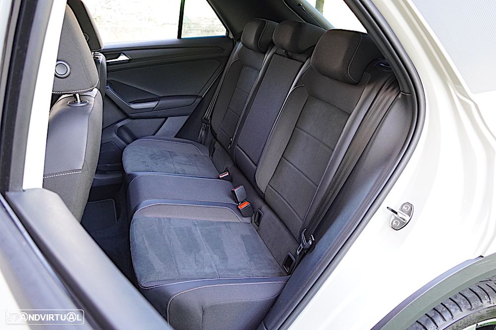 VW T-Roc 2.0 TDI R-Line DSG - 21