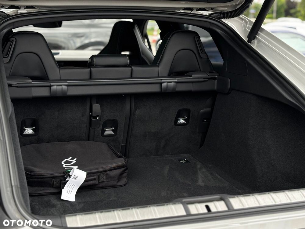 Porsche Panamera - 22