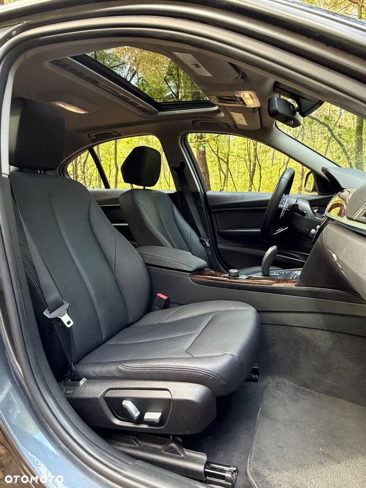 BMW Seria 3 320i GPF xDrive M Sport Shadow - 16