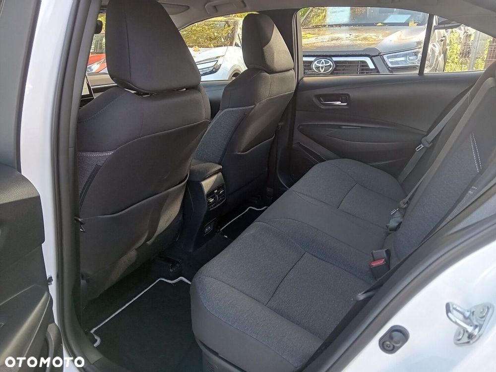 Toyota Corolla 1.8 Hybrid Comfort - 10