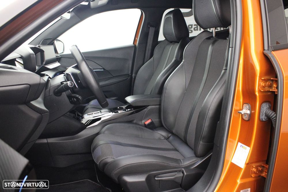 Peugeot 2008 1.5 BlueHDi GT EAT8 - 30