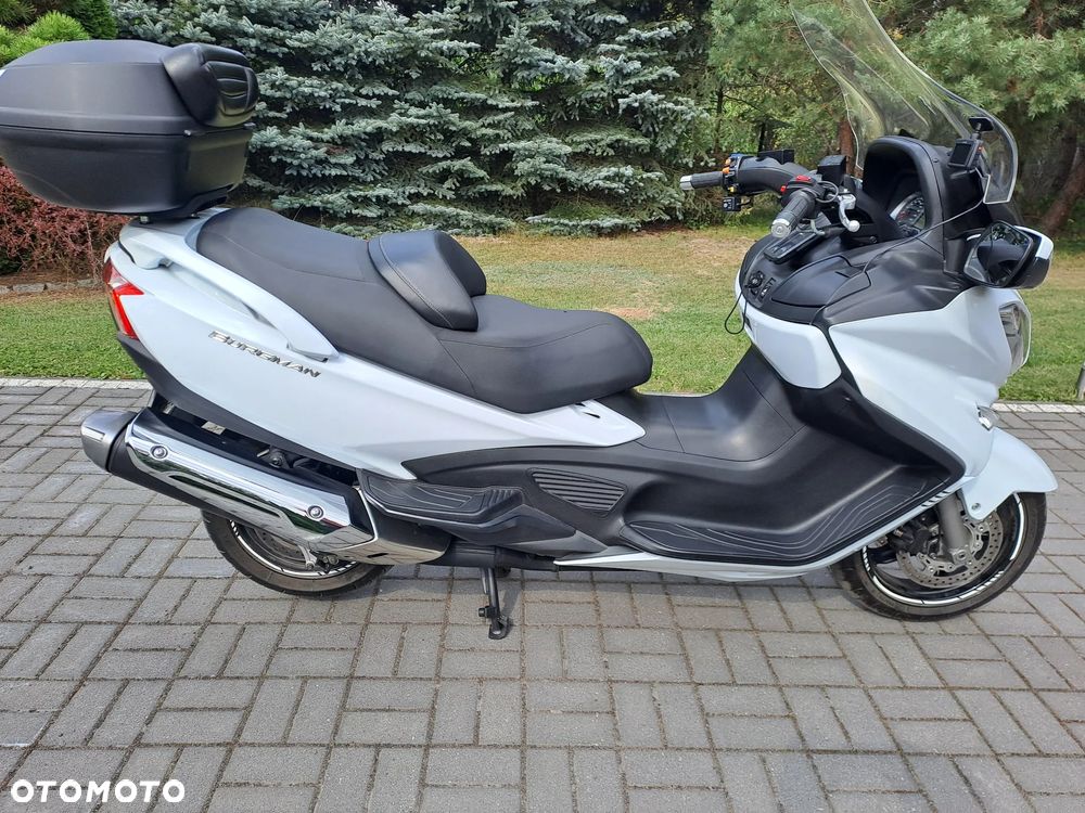 Suzuki Burgman - 6
