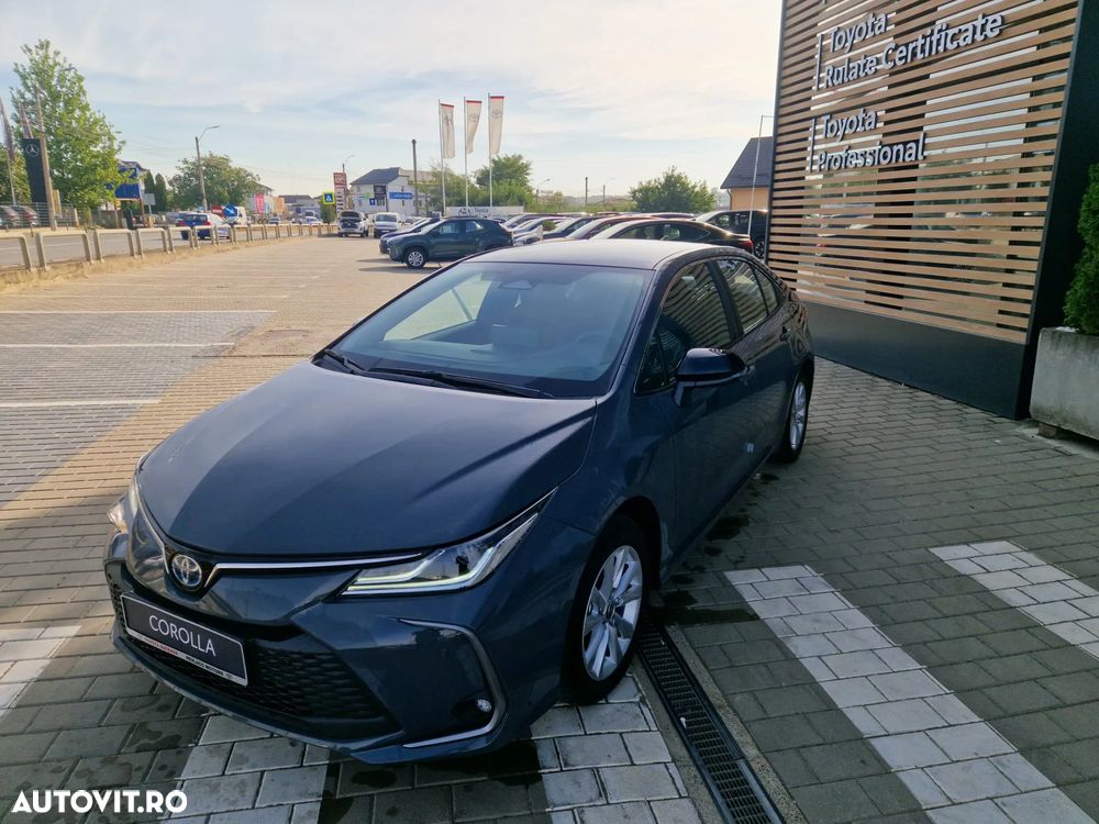 Toyota Corolla 1.8 HSD Business - 4