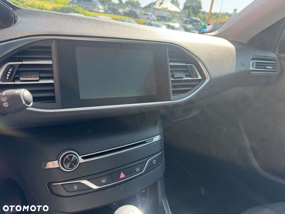 Peugeot 308 - 11