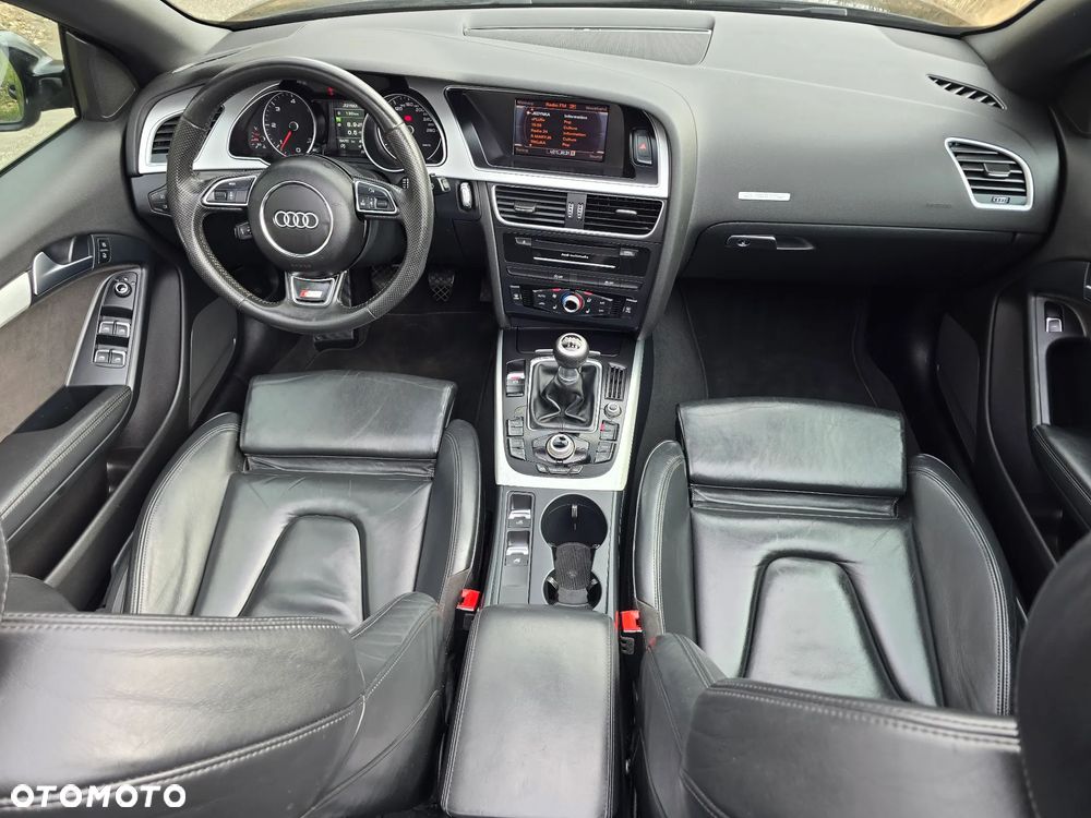 Audi A5 Cabrio 2.0 TDI DPF (clean diesel) - 5