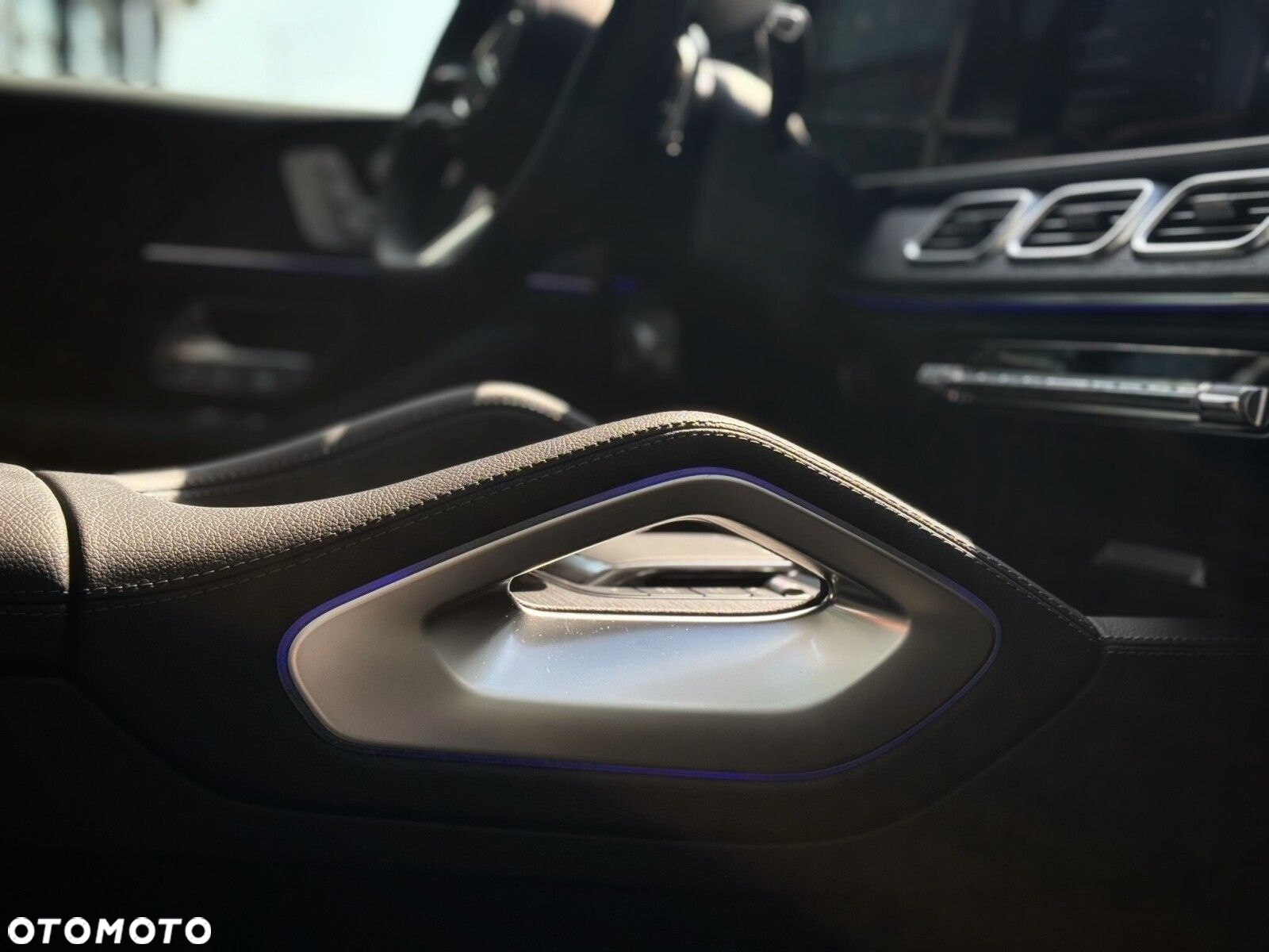 Mercedes-Benz GLS - 19