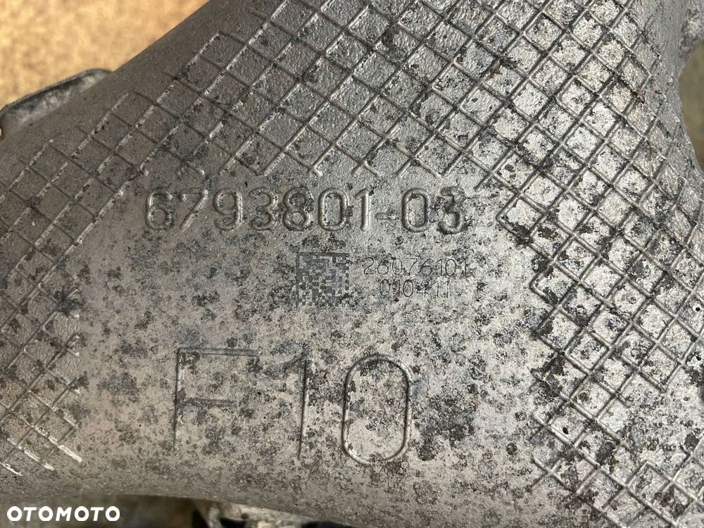 Belka wozek zawieszenie wahacze zaciski tarcze drazek tyl BMW F11 2.0D N47 - 8