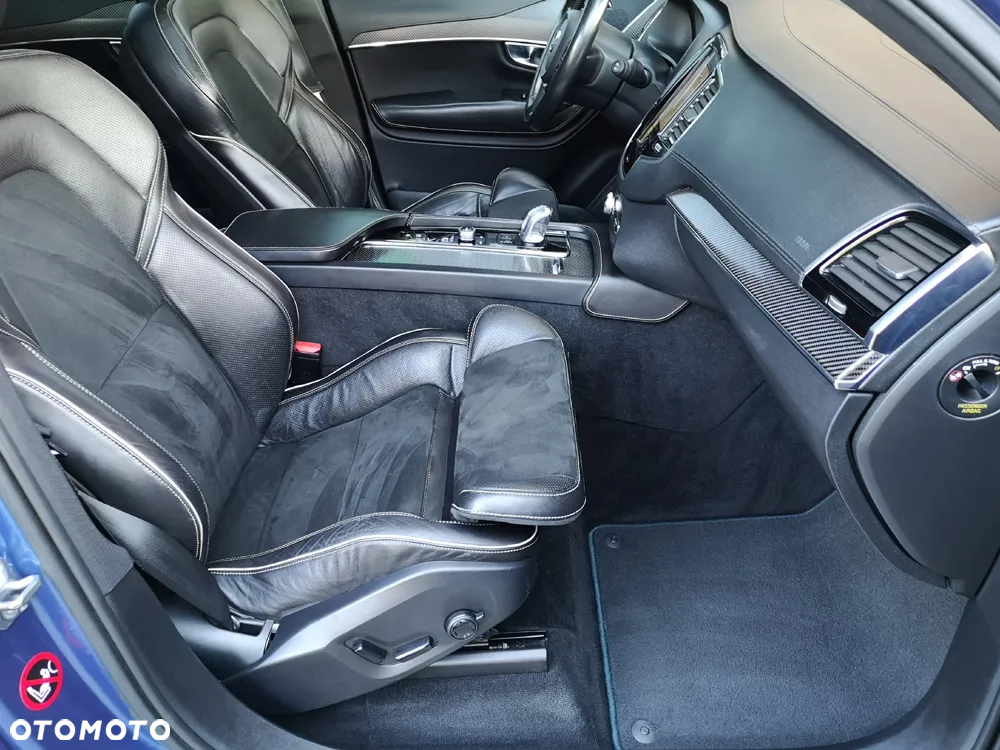 Volvo XC 90 B6 B AWD R-Design 7os - 30