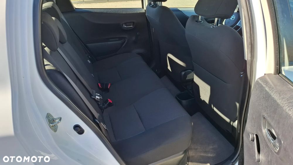 Toyota Yaris 1.5 VVT-i Comfort - 12
