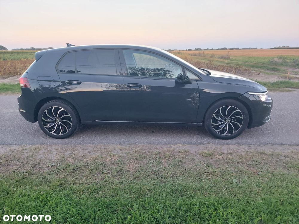 Volkswagen Golf 1.0 eTSI OPF DSG Move - 5