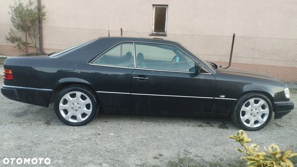 Mercedes-Benz W124 (1984-1993) - 11