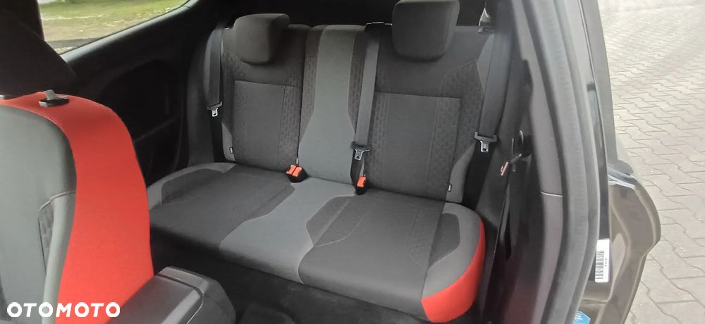 Ford Fiesta 1.0 EcoBoost S&S ST-LINE - 29