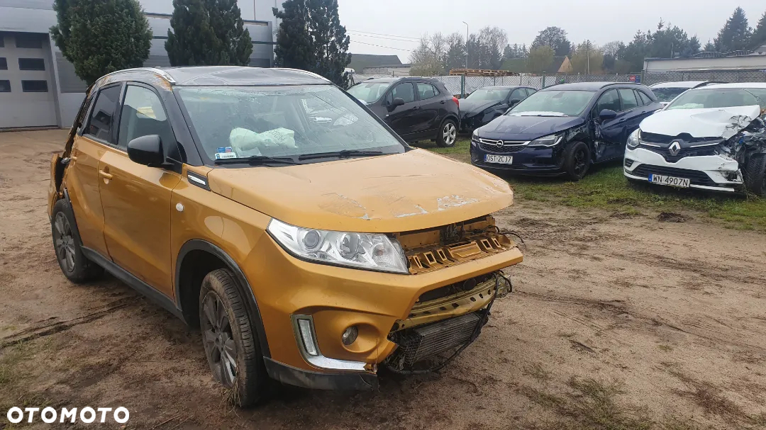 Suzuki Vitara 1.0 Boosterjet Premium 2WD - 5