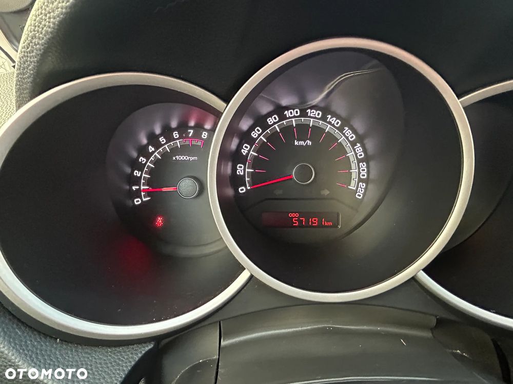 Kia Venga 1.4 Business Line - 24