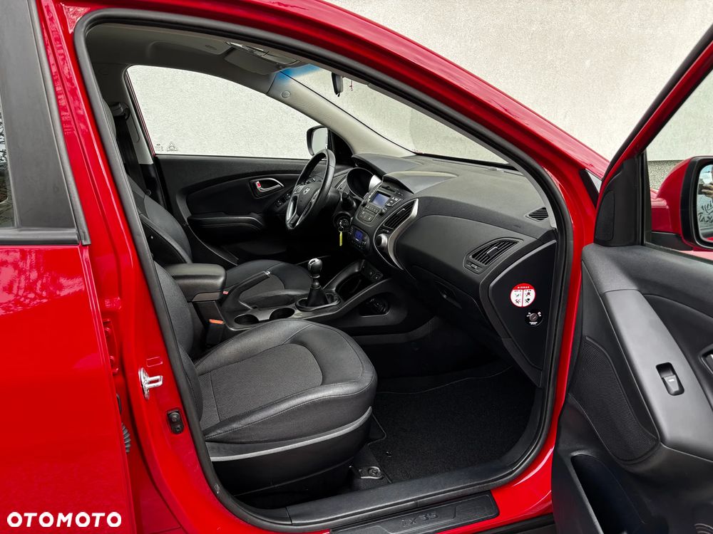 Hyundai ix35 1.6 2WD Fifa World Cup Edition - 11