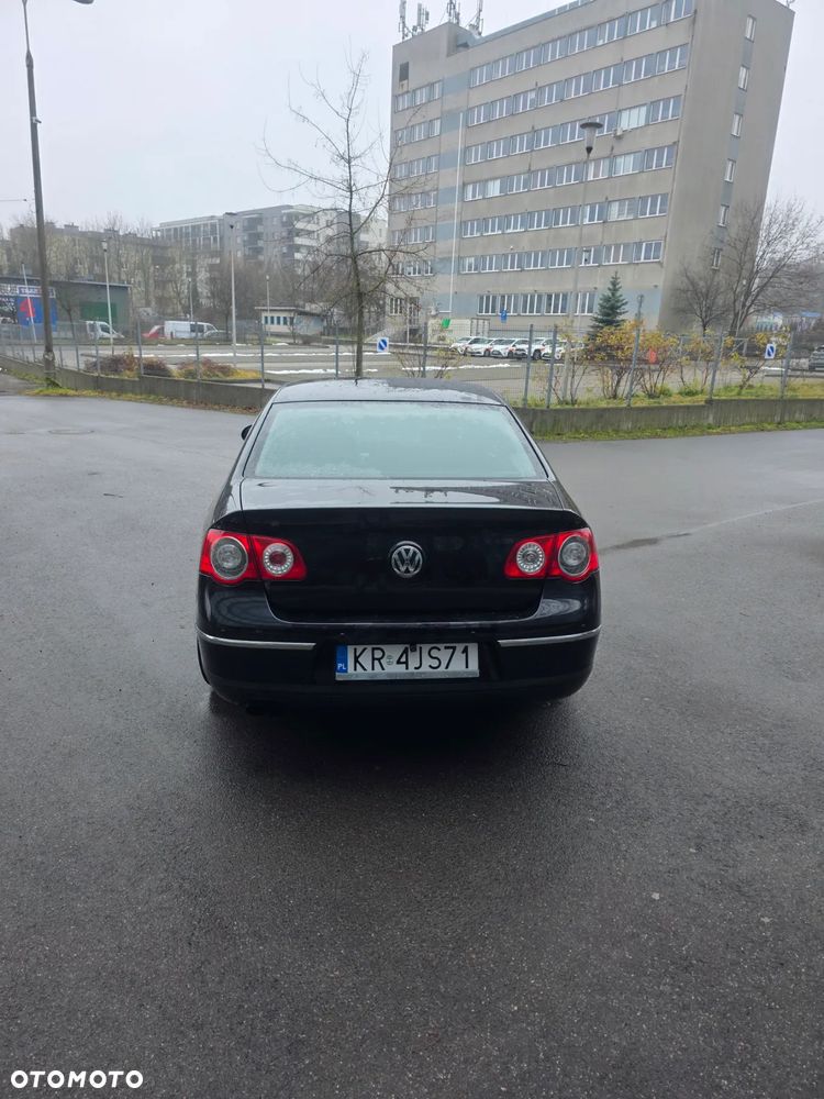 Volkswagen Passat 1.8 TSI Comfortline - 5
