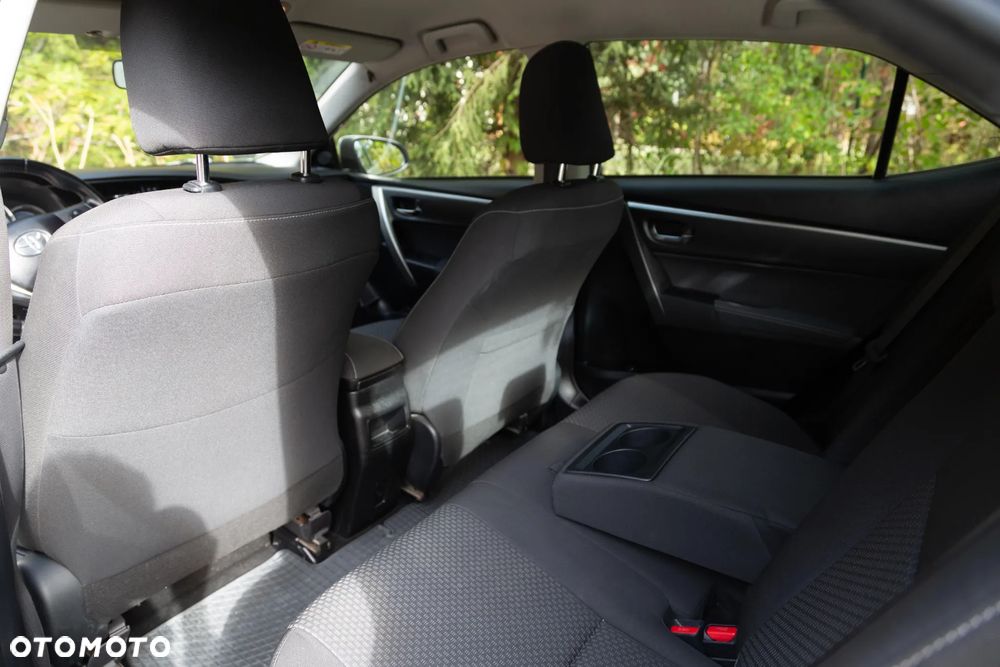 Toyota Corolla 1.6 Prestige MM - 28