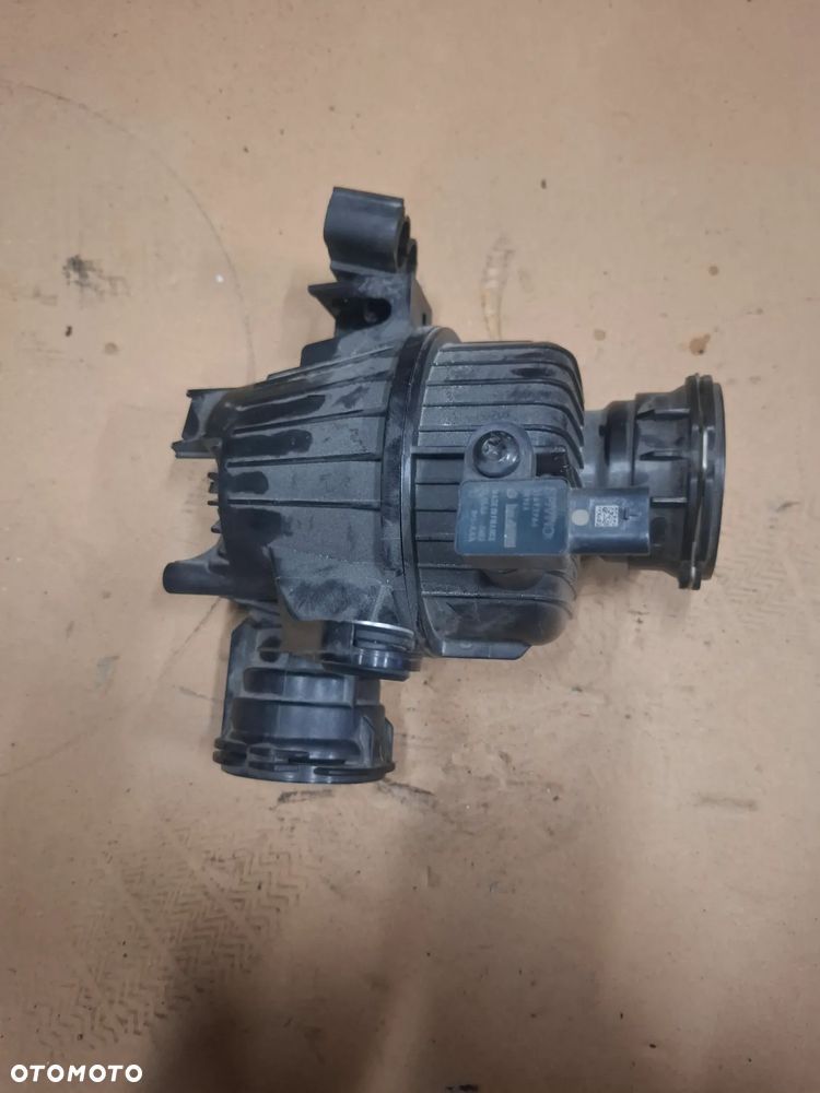 VOLVO XC60 II B5 Rezonator 32324079 - 2