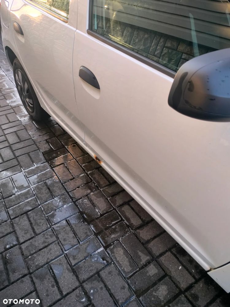 Dacia Sandero 1.2 16V Ambiance EU6 - 26