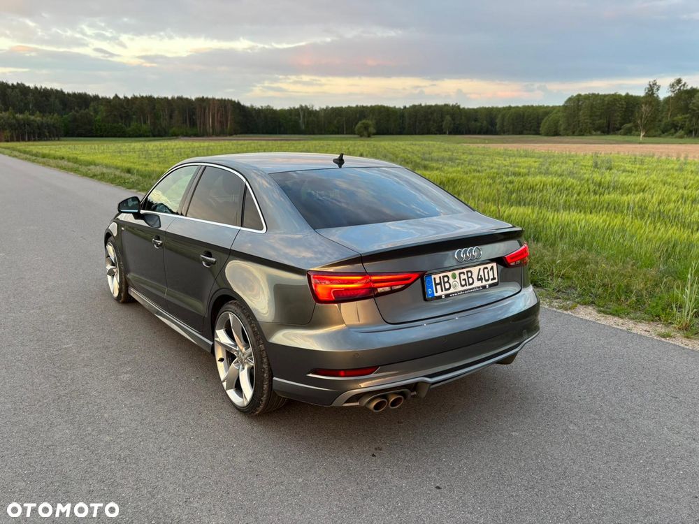 Audi A3 Limousine 35 TFSI S tronic S line - 4