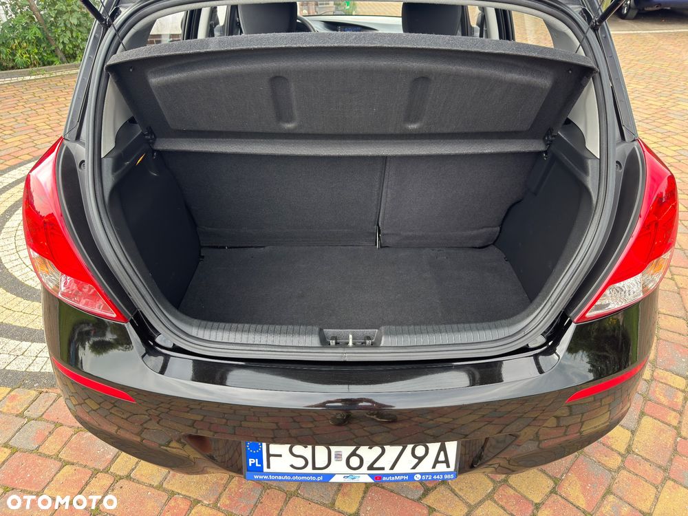 Hyundai i20 - 19