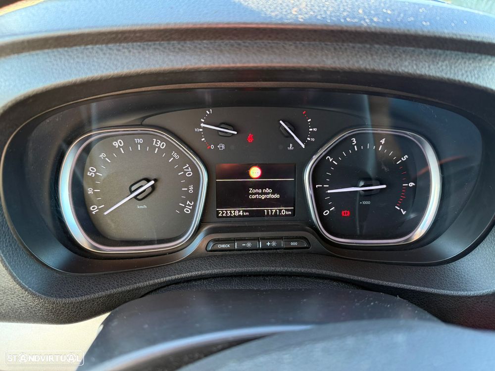 Peugeot Traveller - 5