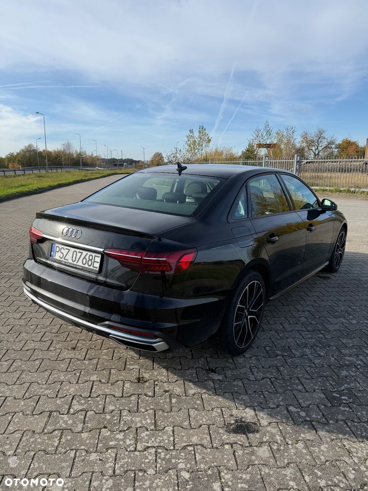 Audi A4 - 4