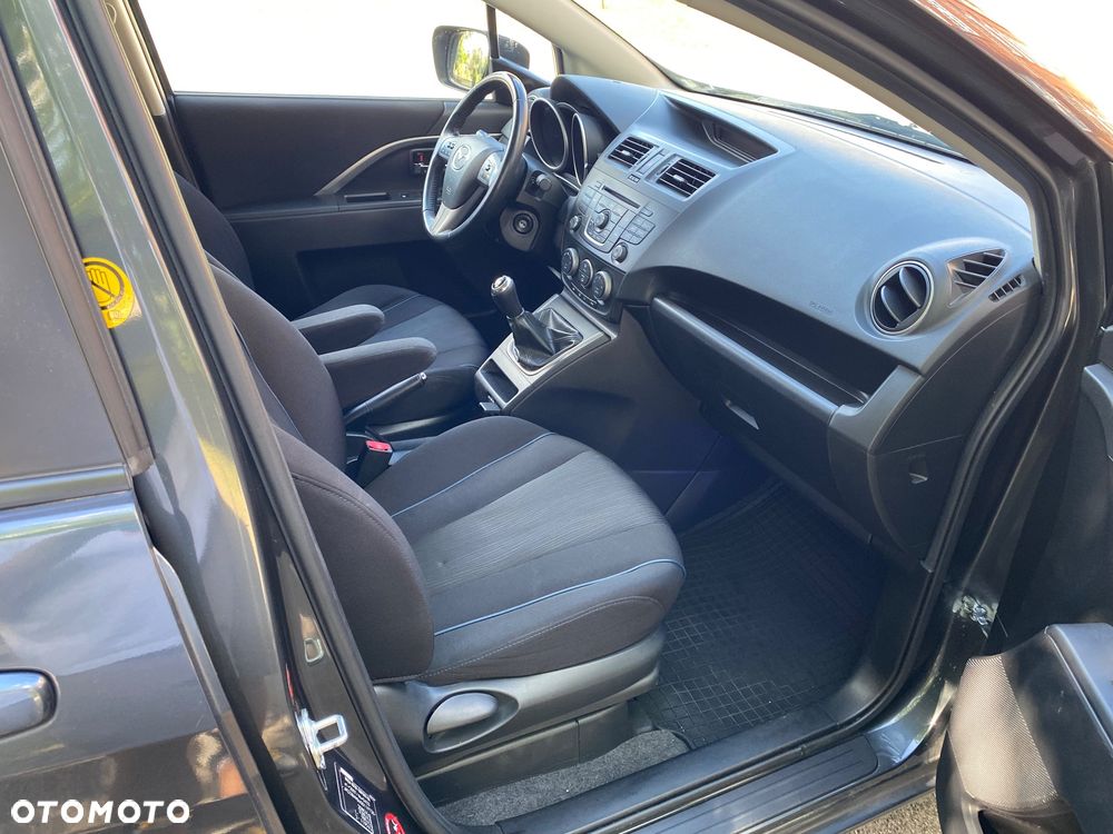 Mazda 5 - 13