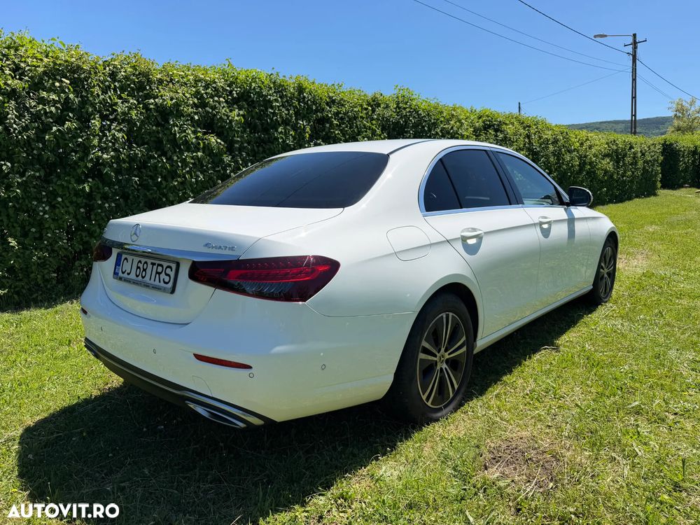 Mercedes-Benz E 200 4MATIC 9G-TRONIC Avantgarde - 4