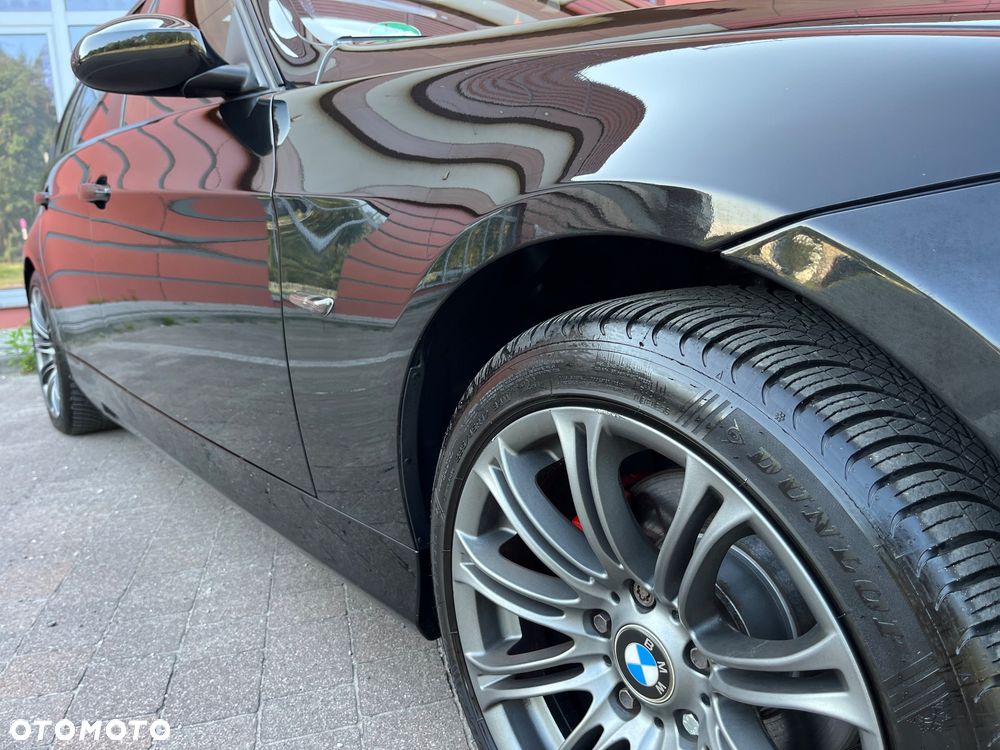 BMW Seria 3 320d DPF Blue Performance Edition Fleet Sport - 25