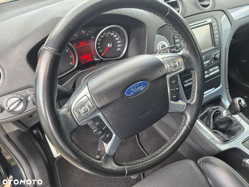 Ford Mondeo 1.6 Eco Boost Start-Stopp Champions Edition - 21