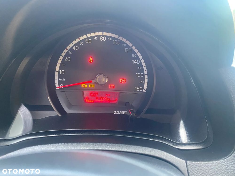 Volkswagen up! 1.0 Take - 11
