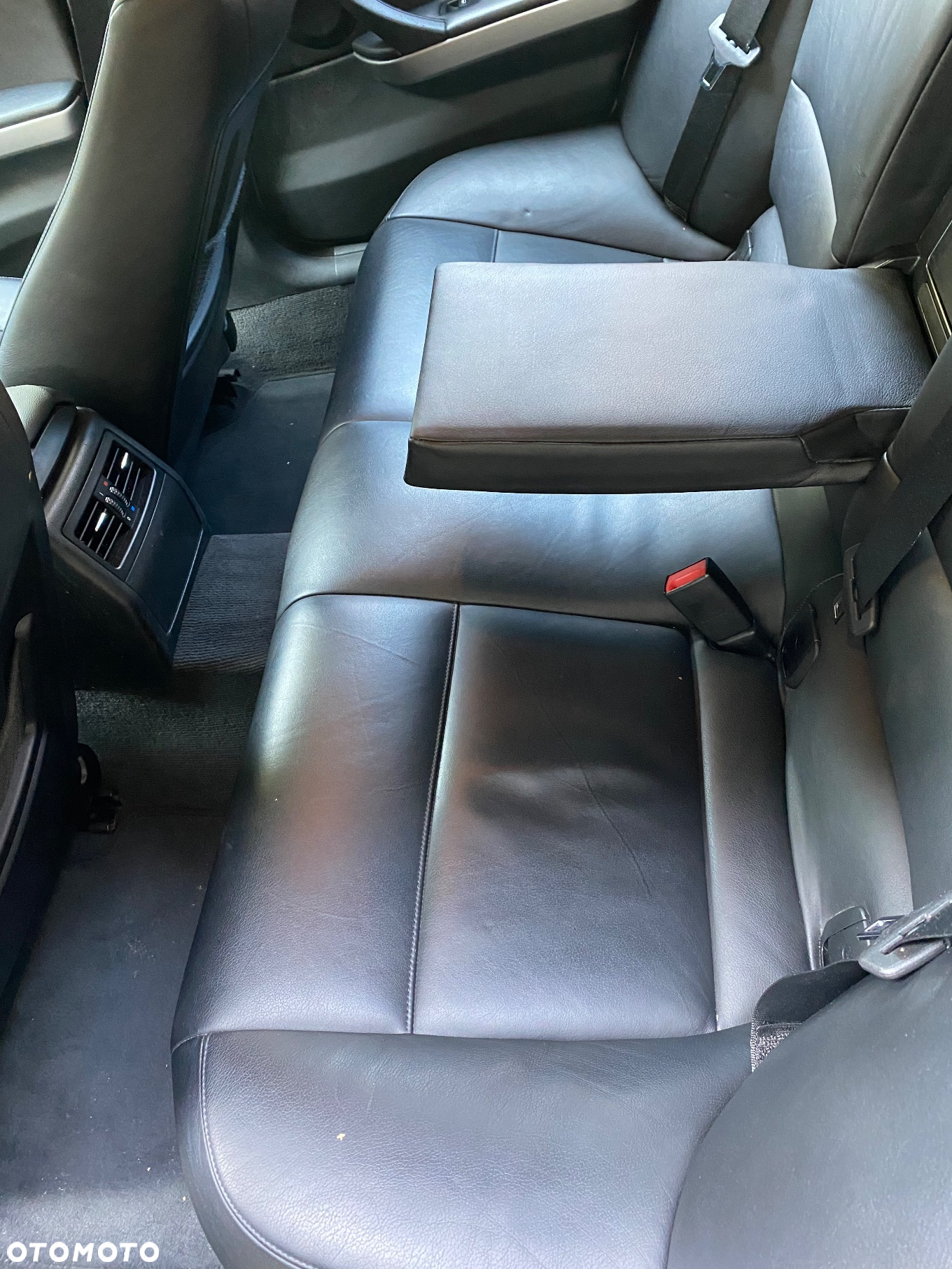 BMW Seria 3 330xd DPF Touring - 9