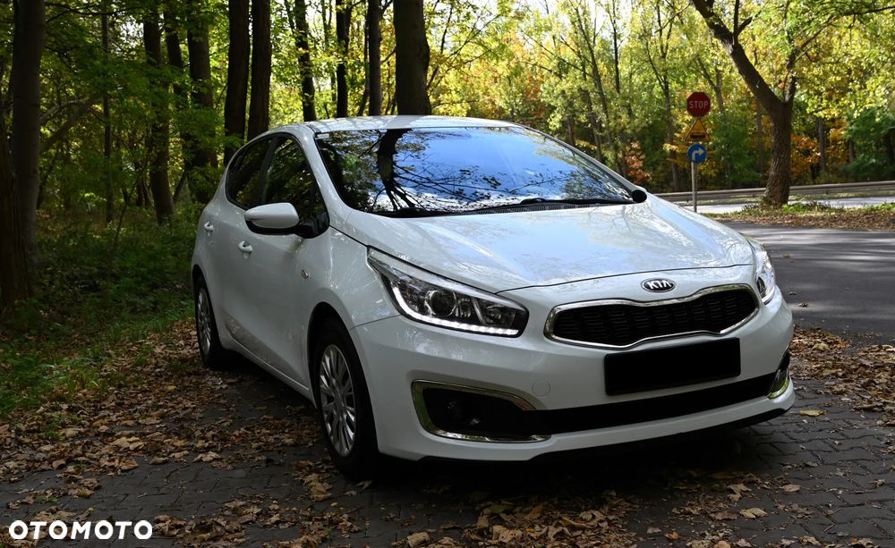 Kia Ceed - 15