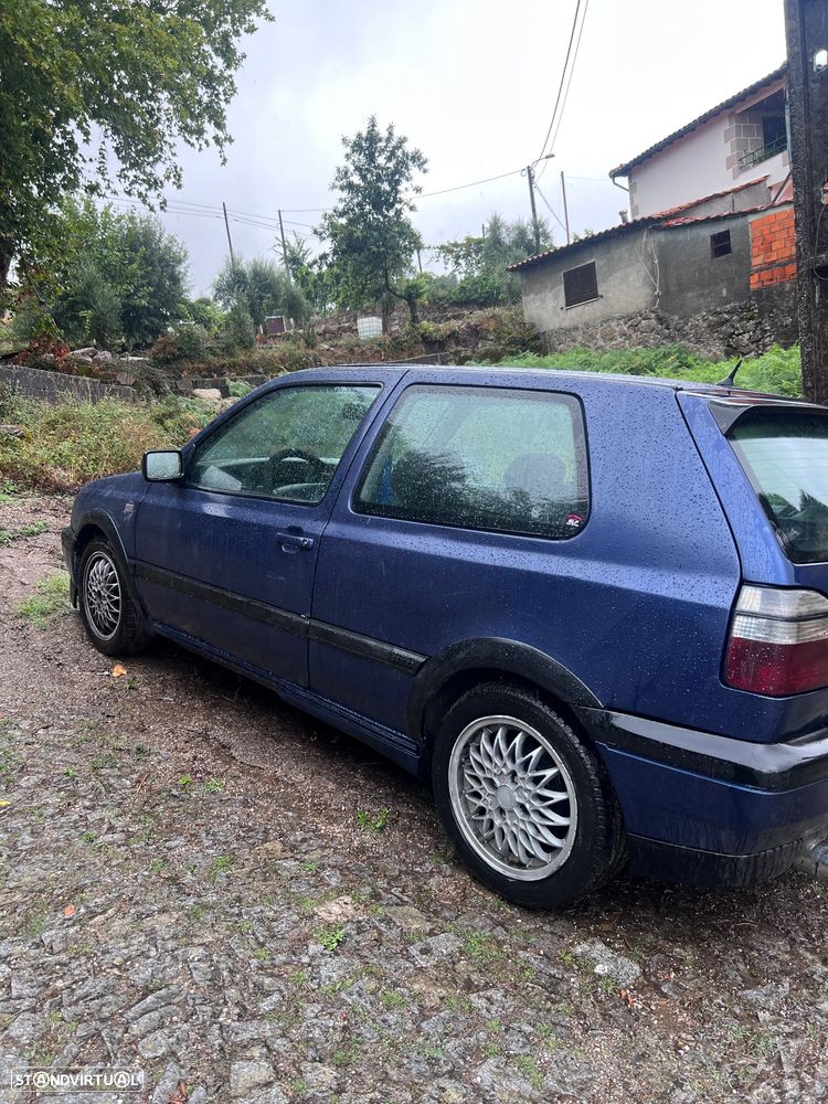 VW Golf 1.9 GTD - 4