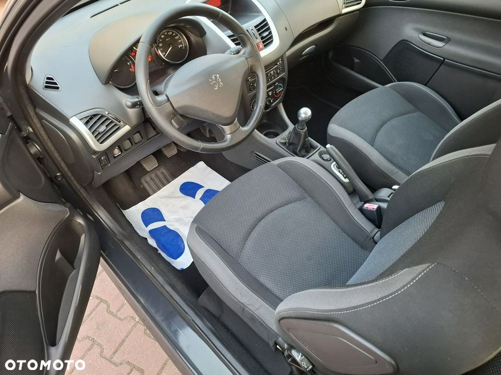 Peugeot 206 plus 60 Urban Move - 10