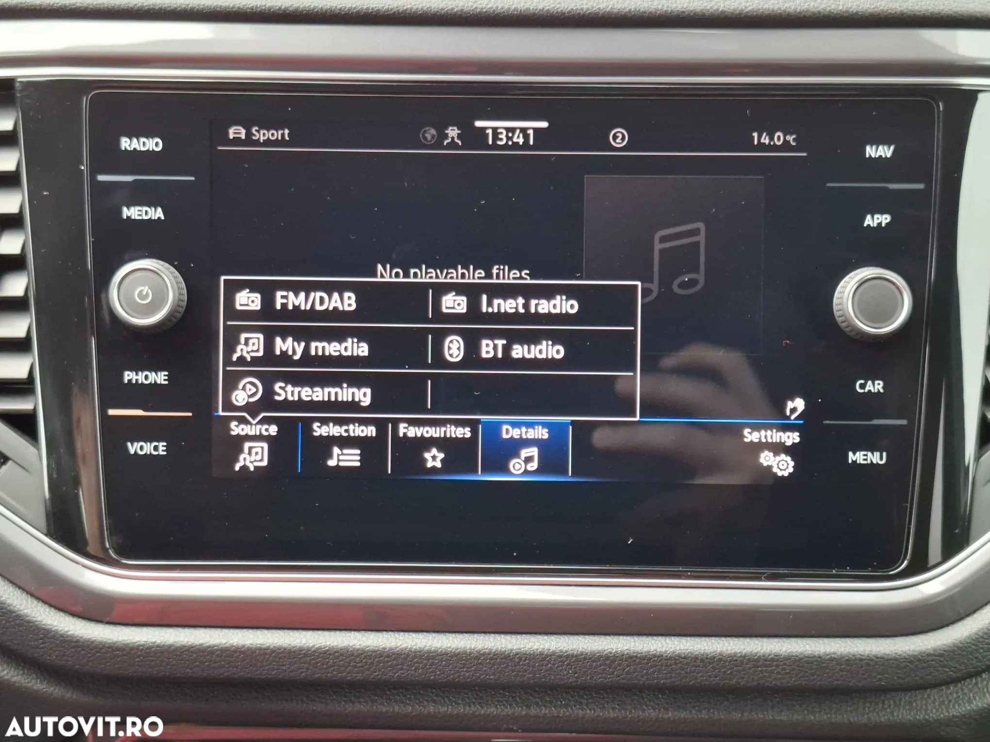 Volkswagen T-ROC 1.5 TSI DSG Sport - 27