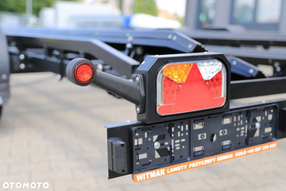 Lorries Przyczepa Podłodziowa PP35-9825 w Kolorze Czarnym Do Łodzi Max 9.8 M DMC 3500 kg Tylne Lampy LED - 16