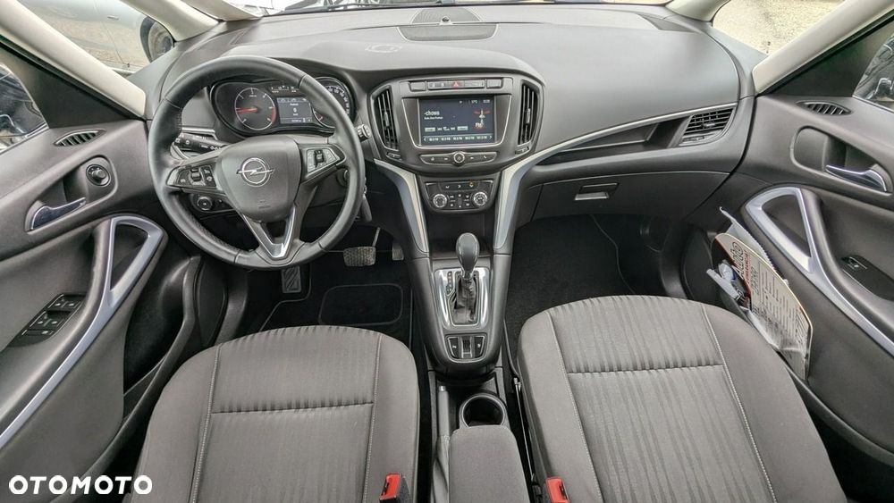 Opel Zafira - 20