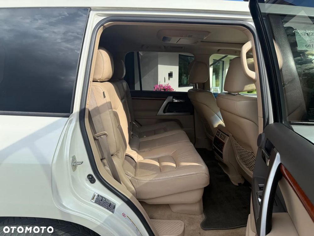 Toyota Land Cruiser LC 4.6 V8 Limited 7os - 26