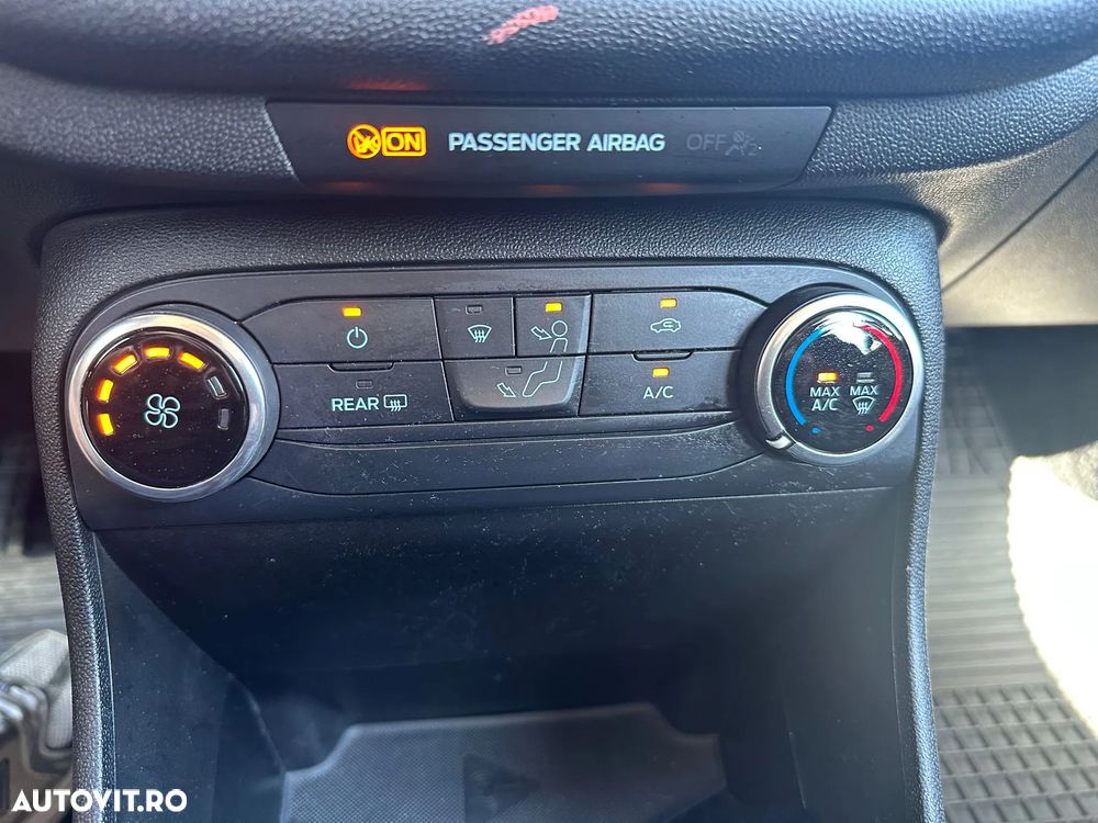 Ford Fiesta 1.1 Trend - 17