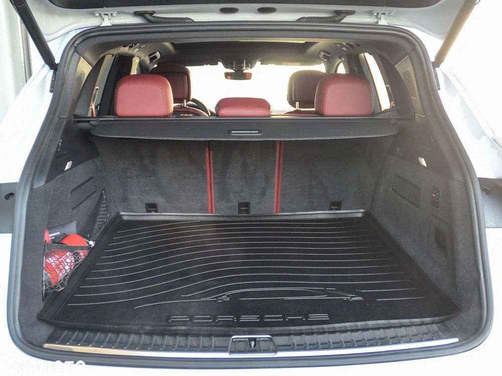 Porsche Cayenne - 20