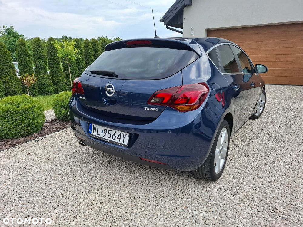 Opel Astra 1.4 Turbo Cosmo - 9